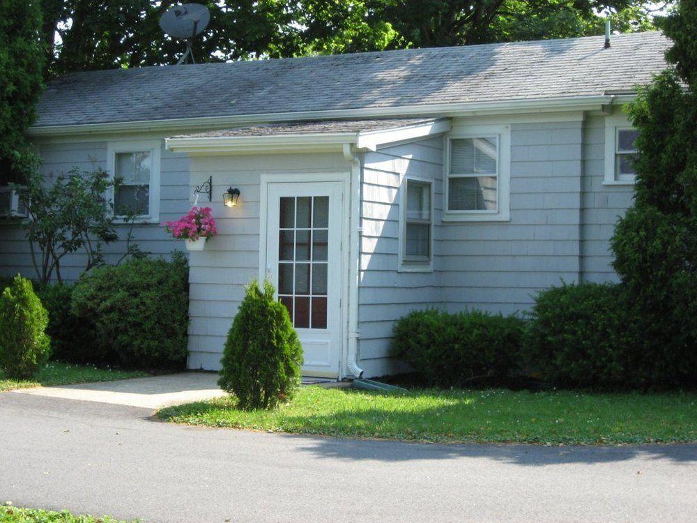 Sea Whale Cottages Middletown Exterior foto